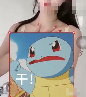 女主播胸口倒牛奶,女主播胸口倒牛奶的惊艳瞬间